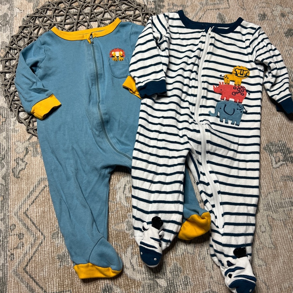 Bundle Koala Kids Blue and White Animal Print Footies